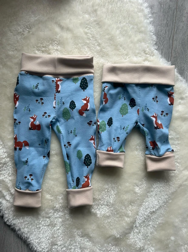 Baby Hose mit Walsfüchsen